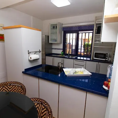Sea View Terrace Duplex +wifi +barbecue * 멜로네라스